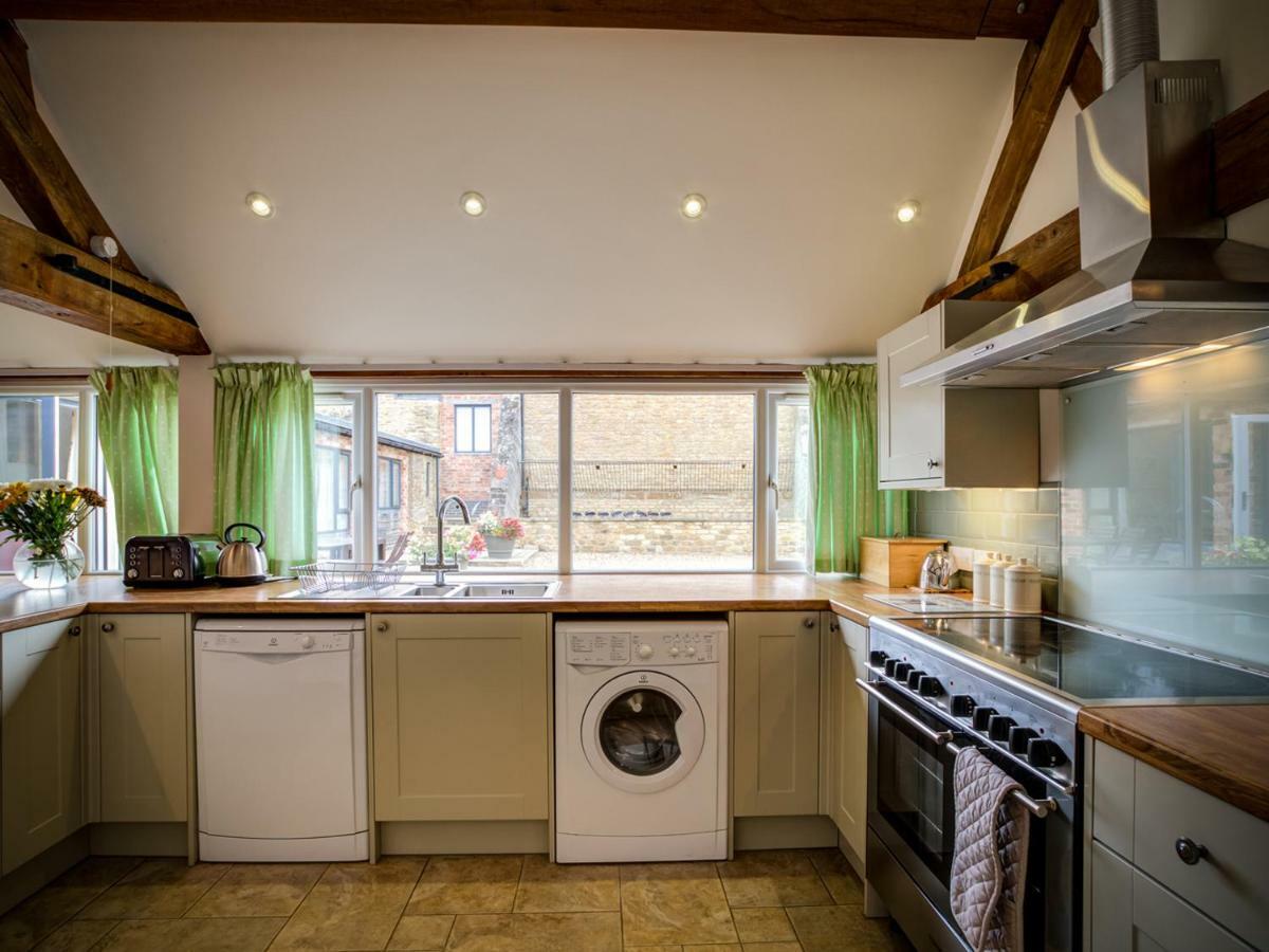 Villa Wytons Piece Cherington Esterno foto