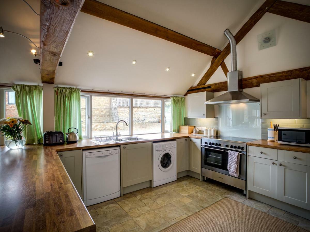 Villa Wytons Piece Cherington Esterno foto